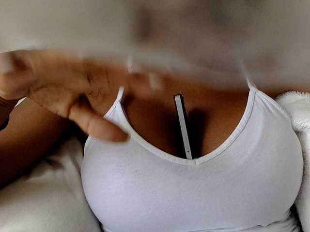 juicylala live webcam show
