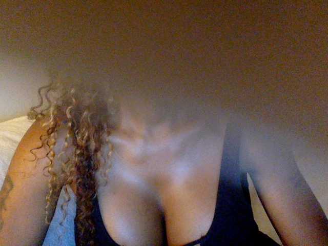 juicylala live cam on BongaCams