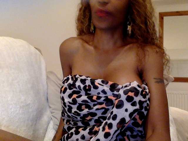 juicylala live cam on BongaCams