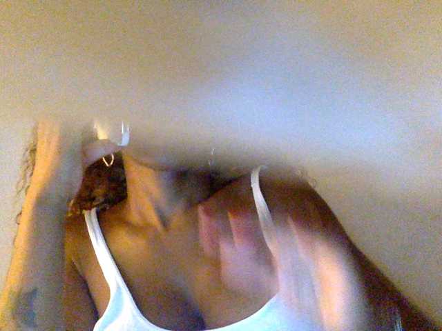 juicylala live cam on BongaCams