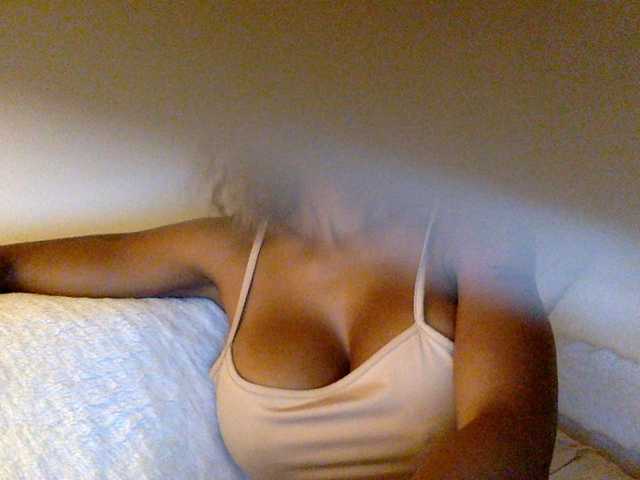 juicylala live cam on BongaCams