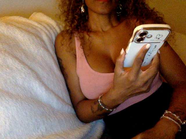 juicylala live cam on BongaCams