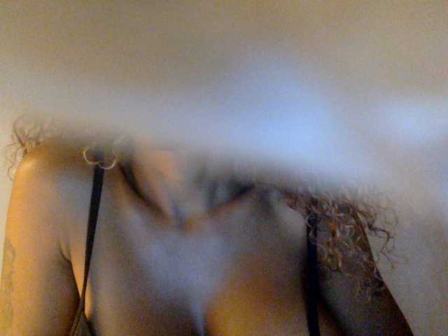 juicylala live cam on BongaCams