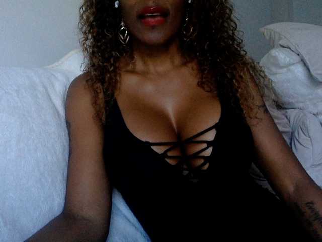 juicylayla