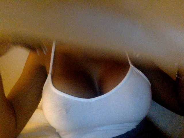 juicylayla live webcam show