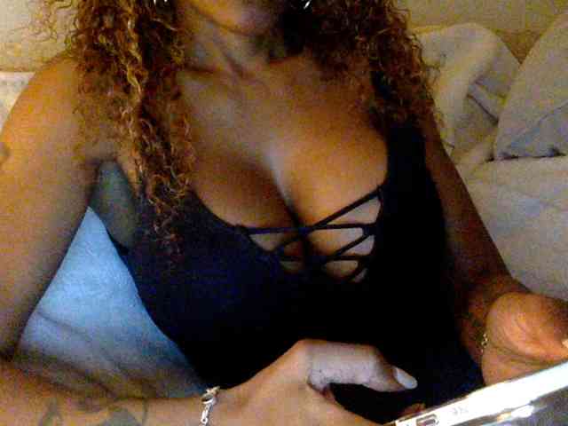 Model: juicylayla