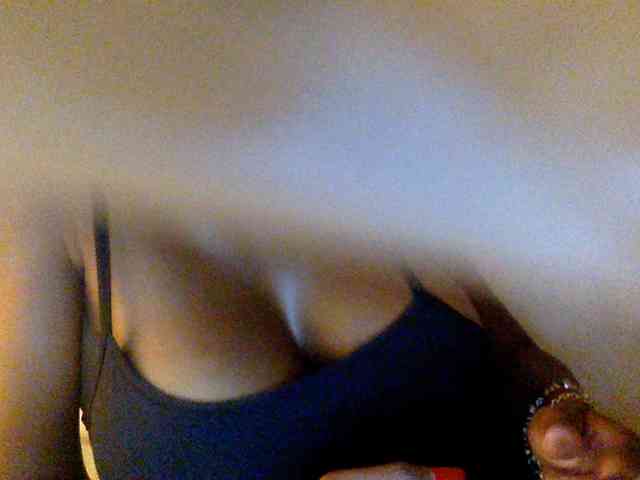 Model: juicylayla