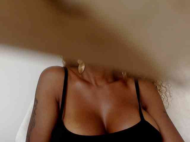 juicylayla webcam