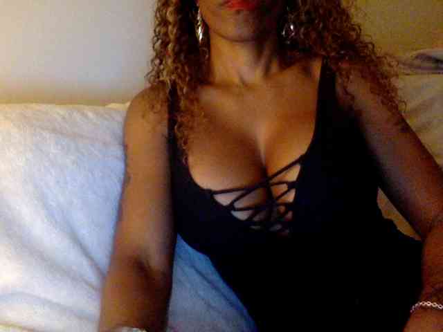 juicylayla