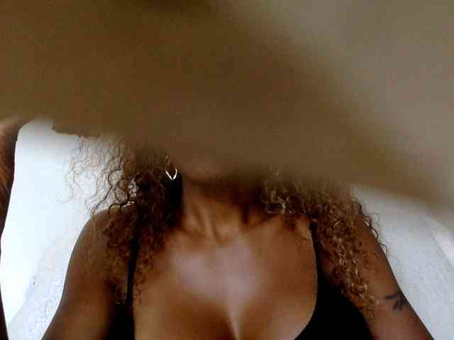 juicylala Live Webcam on BongaCams