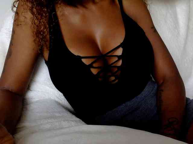 juicylayla webcam