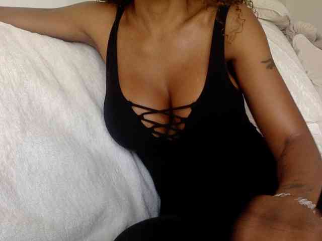 juicylayla