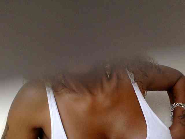 juicylayla