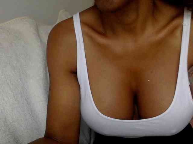 juicylayla