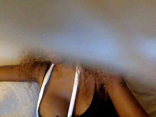 Model: juicylayla