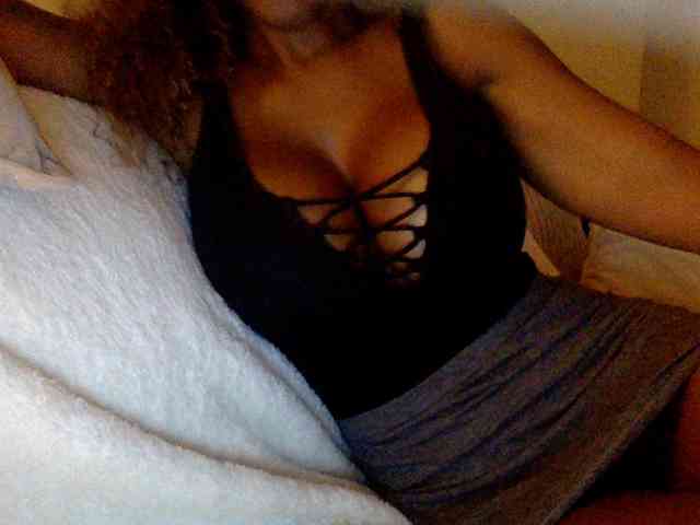 Model: juicylayla