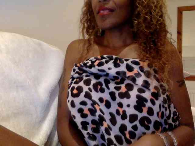 juicylayla