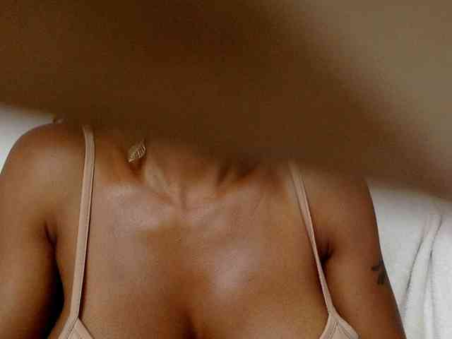 Model: juicylayla