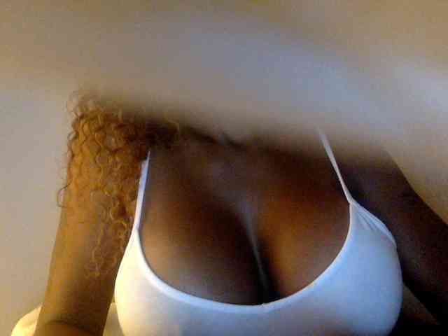juicylala Live Webcam on BongaCams