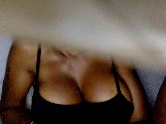 Model: juicylayla