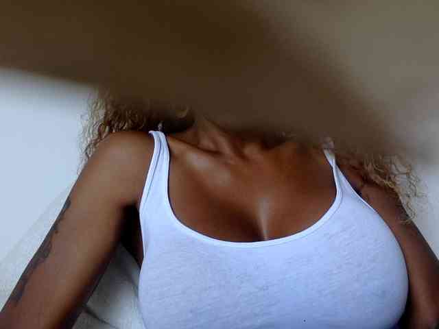 juicylayla webcam