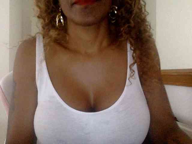 juicylayla