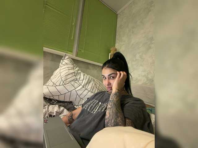 Pe4enkaa live webcam show