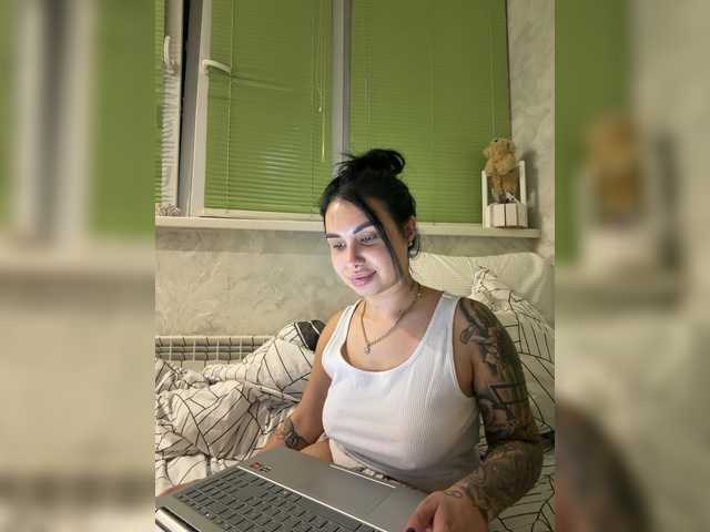 Pe4enkaa live cam on BongaCams
