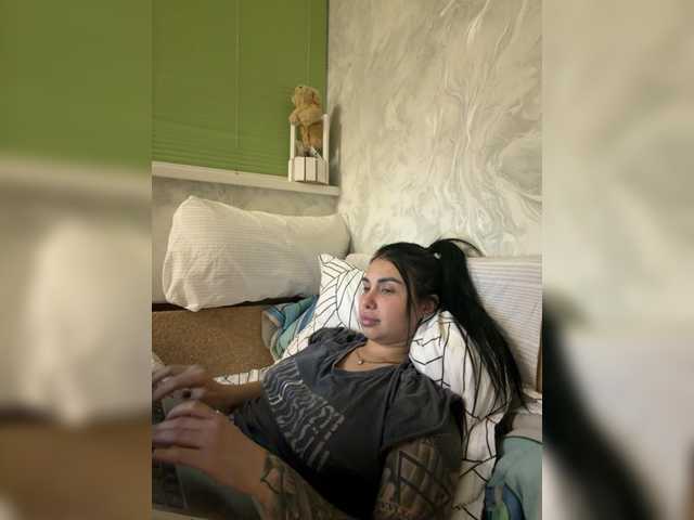Pe4enkaa live webcam show