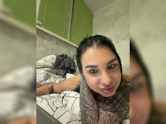 Pe4enkaa live webcam show