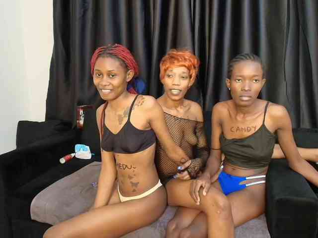 Dark-ebony webcam