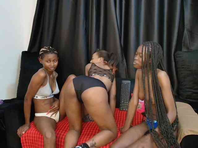 Dark-ebony webcam