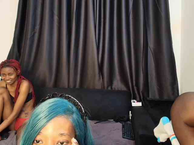 Dark-ebony webcam