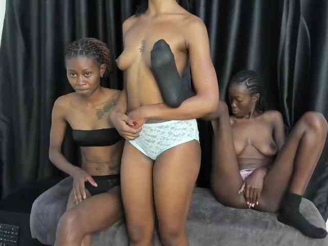 Dark-ebony webcam