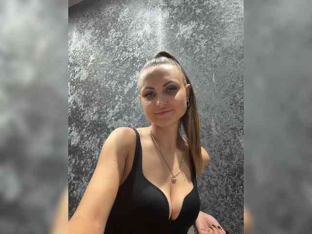 RitaClark webcam