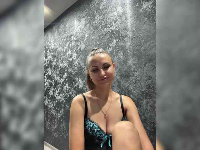 RitaClark webcam