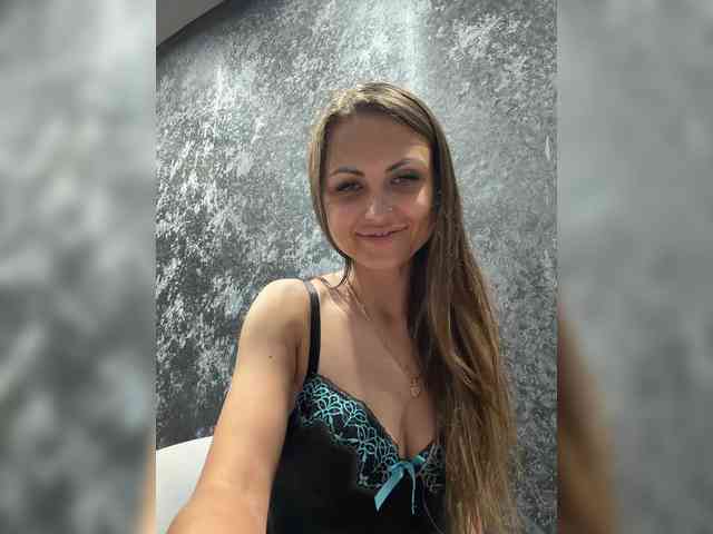 Модель: RitaClark