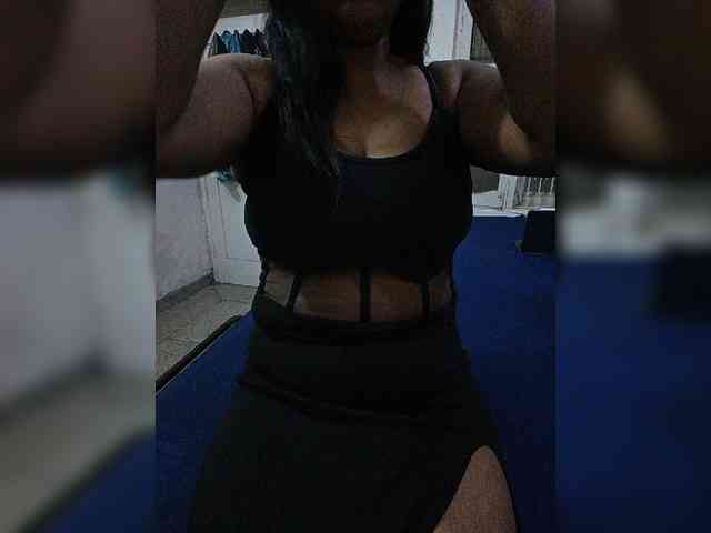 Ursweetbabe webcam
