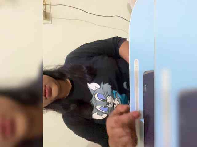 Ursweetbabe webcam