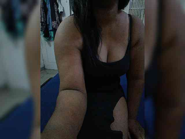 Ursweetbabe webcam