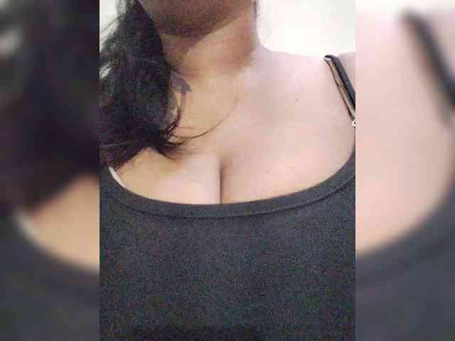 Ursweetbabe webcam
