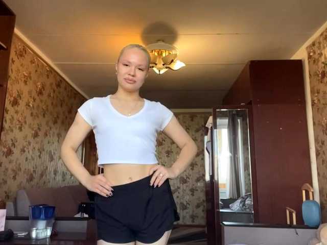 KareenShalhoub live cam on BongaCams
