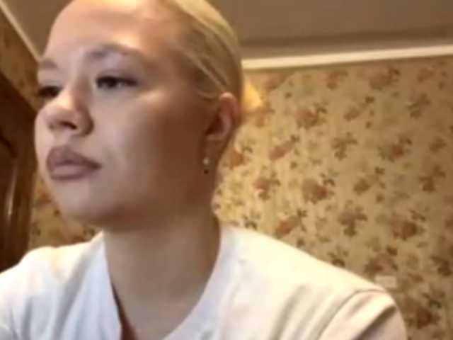 KareenShalhoub live cam on BongaCams