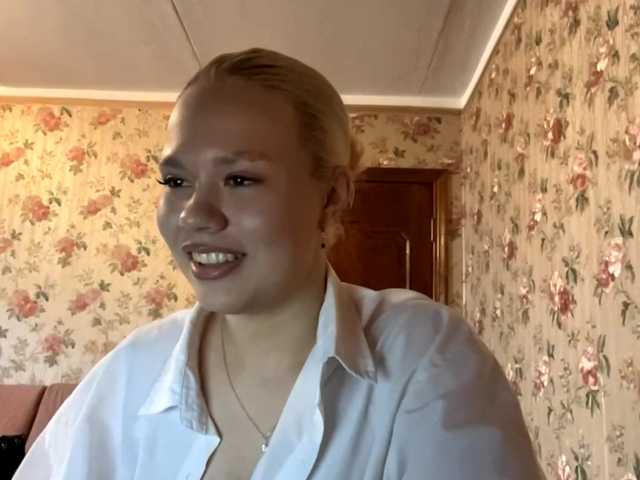 KareenShalhoub live cam on BongaCams