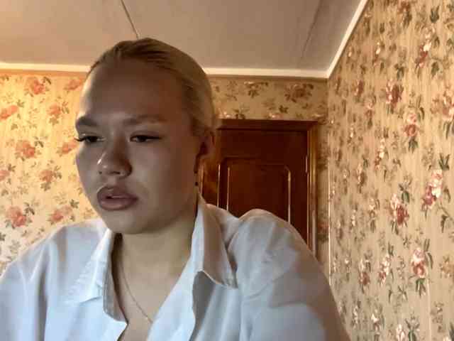 KareenShalhoub webcam