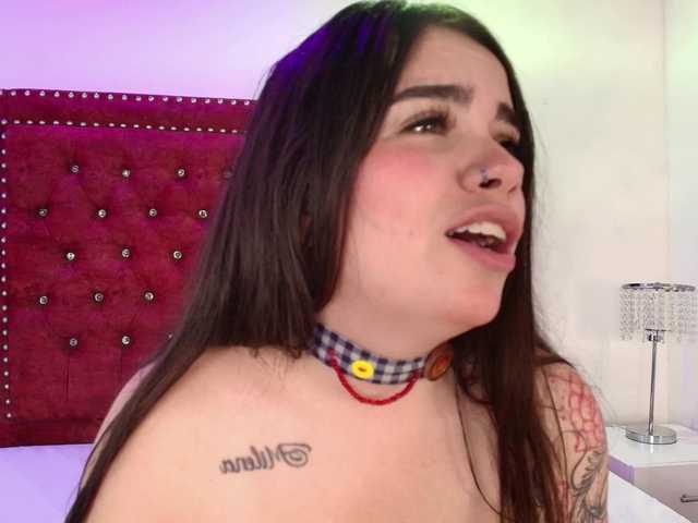 Daphne-glass live cam on BongaCams