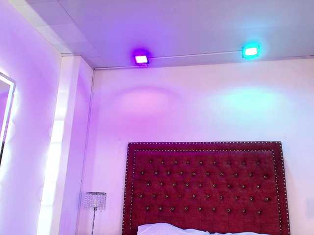Daphne-glass live cam on BongaCams