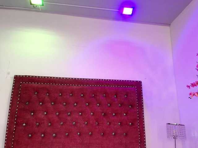 Daphne-glass live cam on BongaCams