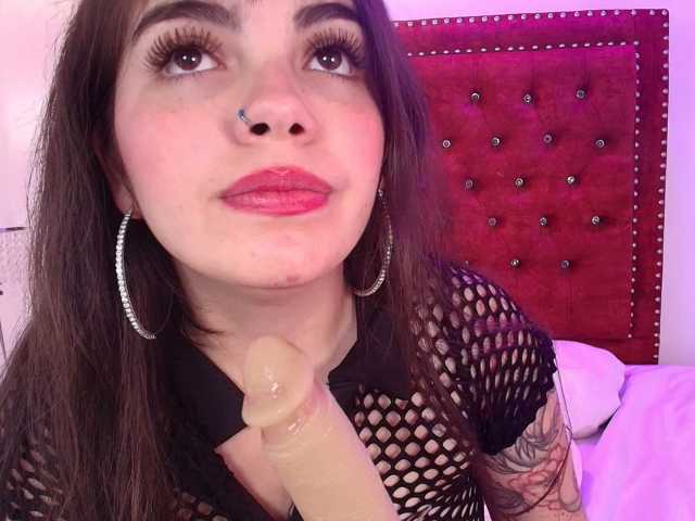 Daphne-glass live cam on BongaCams