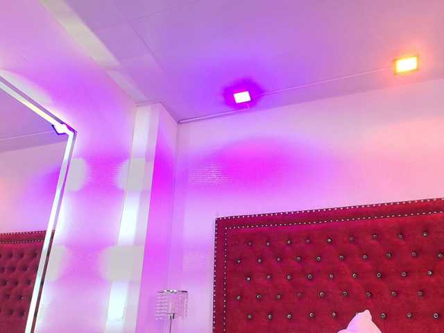 Daphne-glass live cam on BongaCams